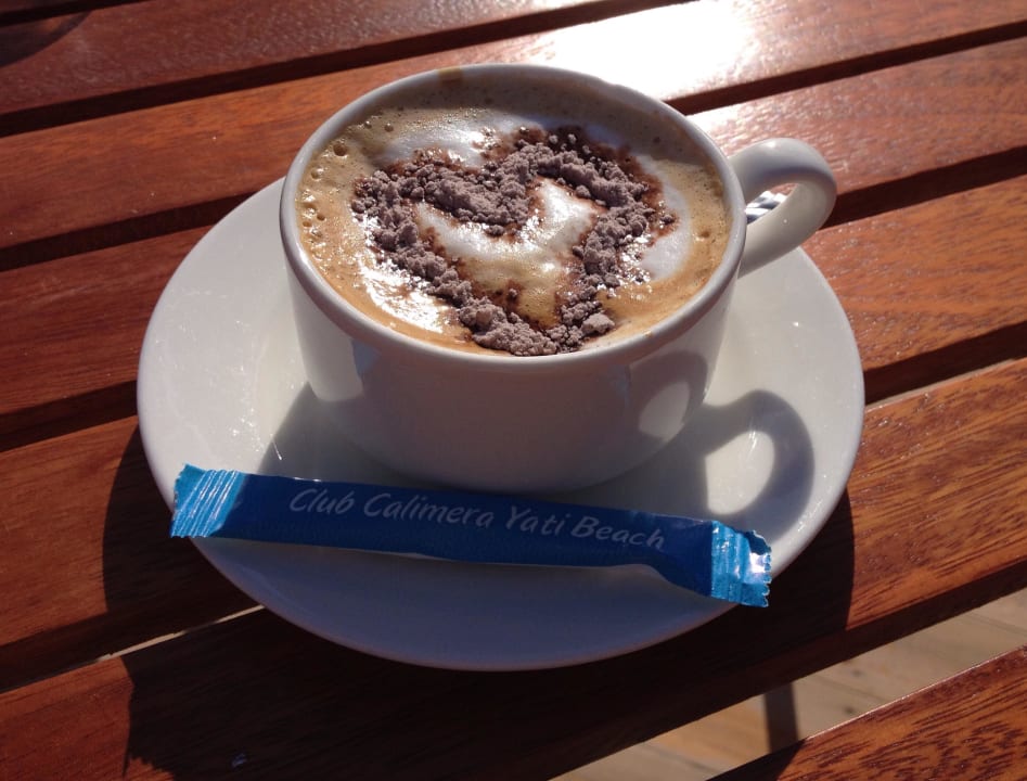 Leckerer Cappuccino  Calimera Yati Beach