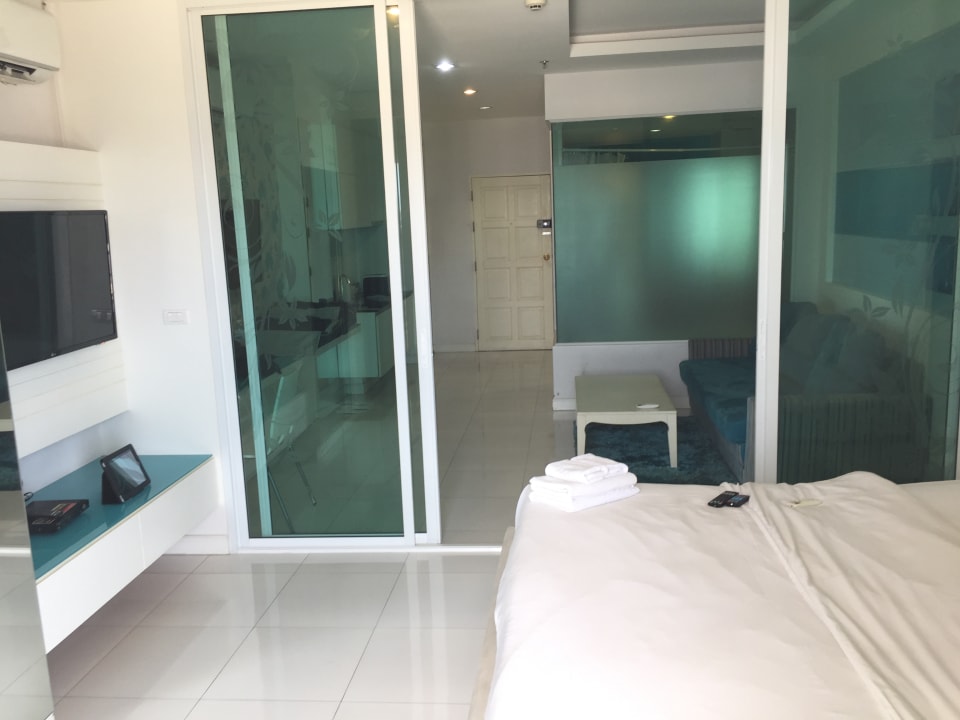 Zimmer View Talay 6 Condominium by Honey