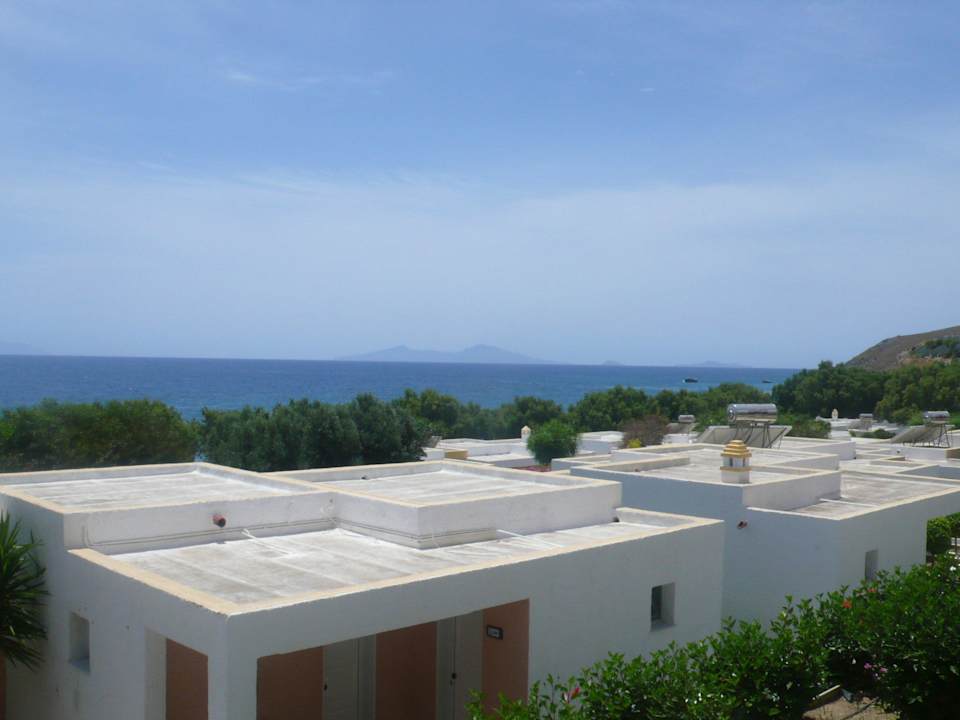 Eines der Zimmer Dimitra Beach Hotel & Suites