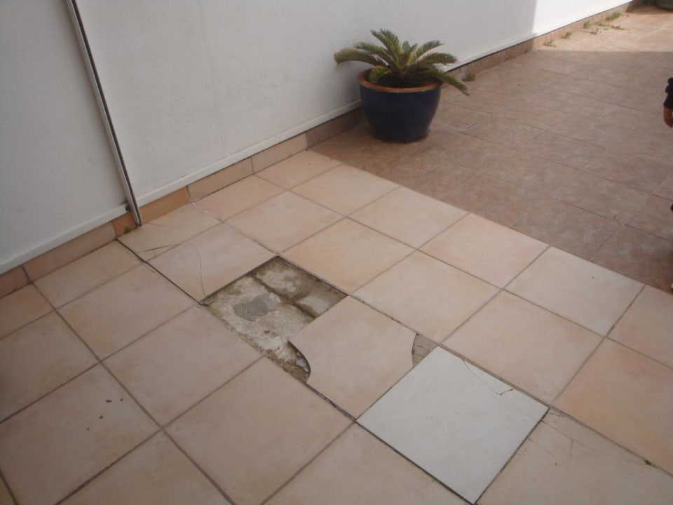 Wege zu den Unterkünften Sandy Beach Resort