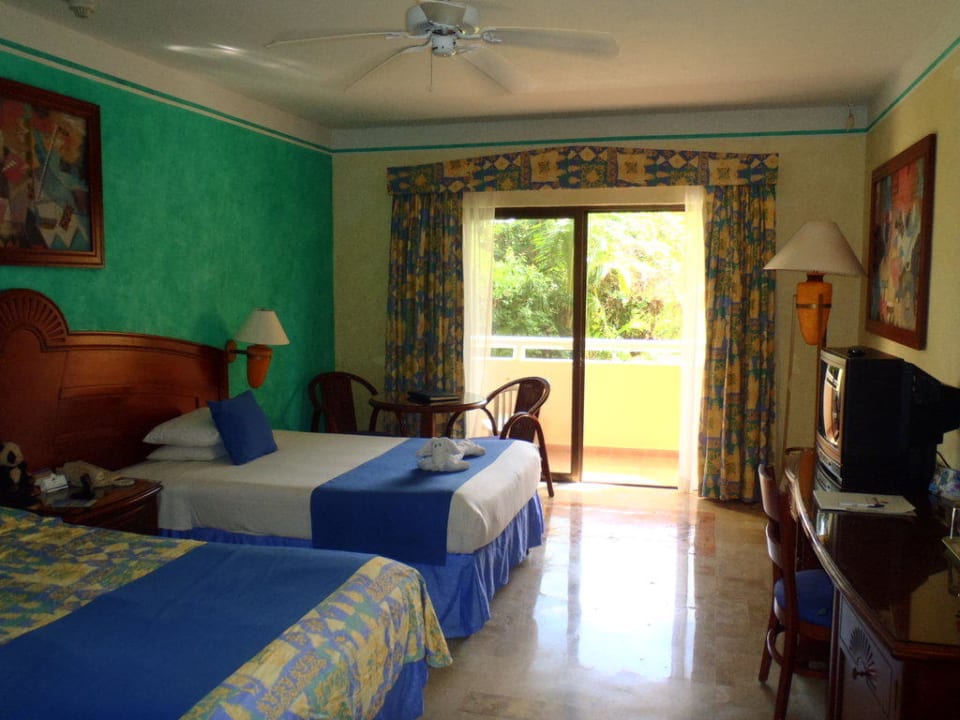 Bedroom Bahia Principe Luxury Akumal