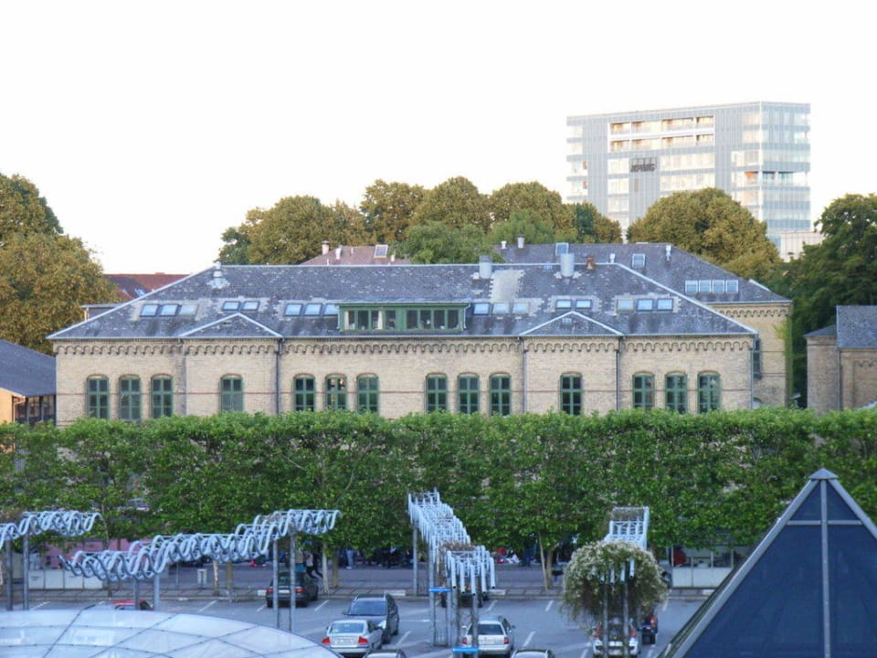 Blick vom Hotel auf den Parkplatz Radisson Blu Scandinavia Hotel