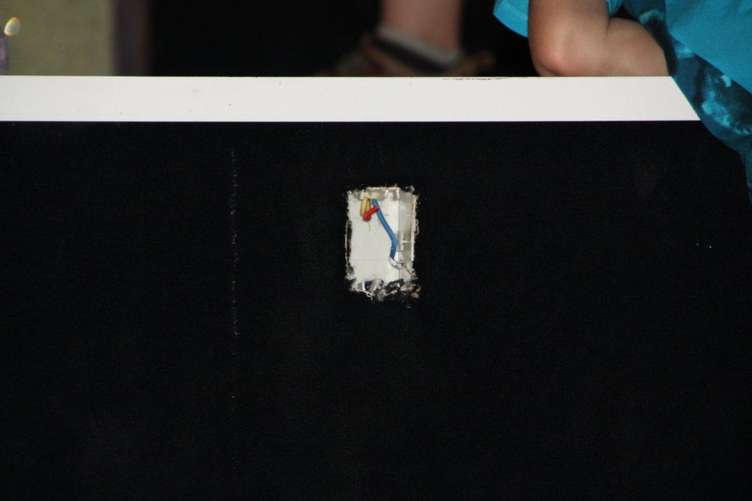 Stromleitung in der Minidisco El Mehdi Beach Resort