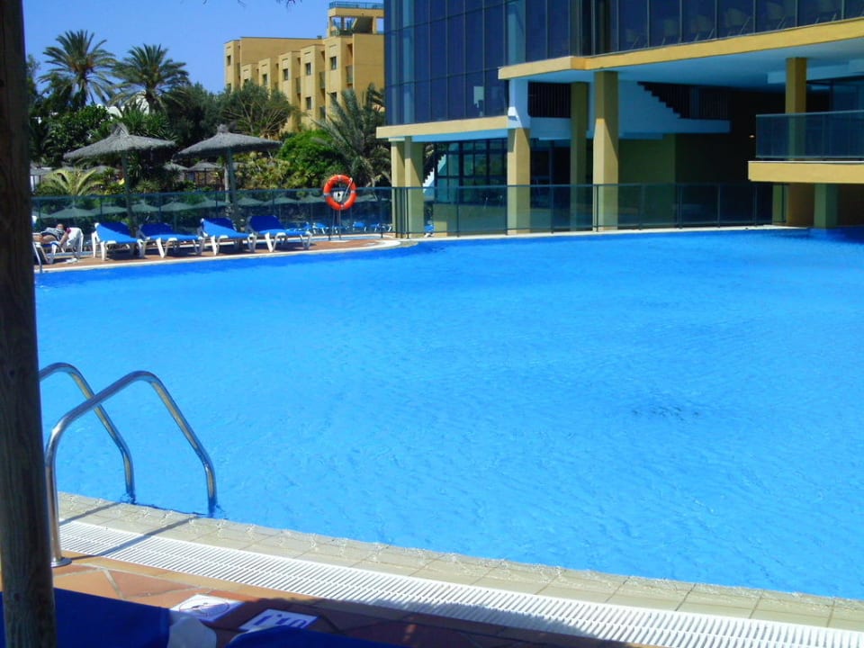 Weitere Poolansicht SBH Club Paraiso Playa