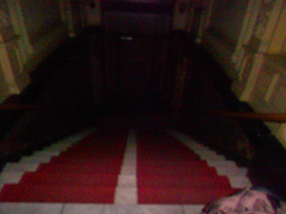 Das Hotel des Grauens "nie wieder" Hotel Zimmer des Westens