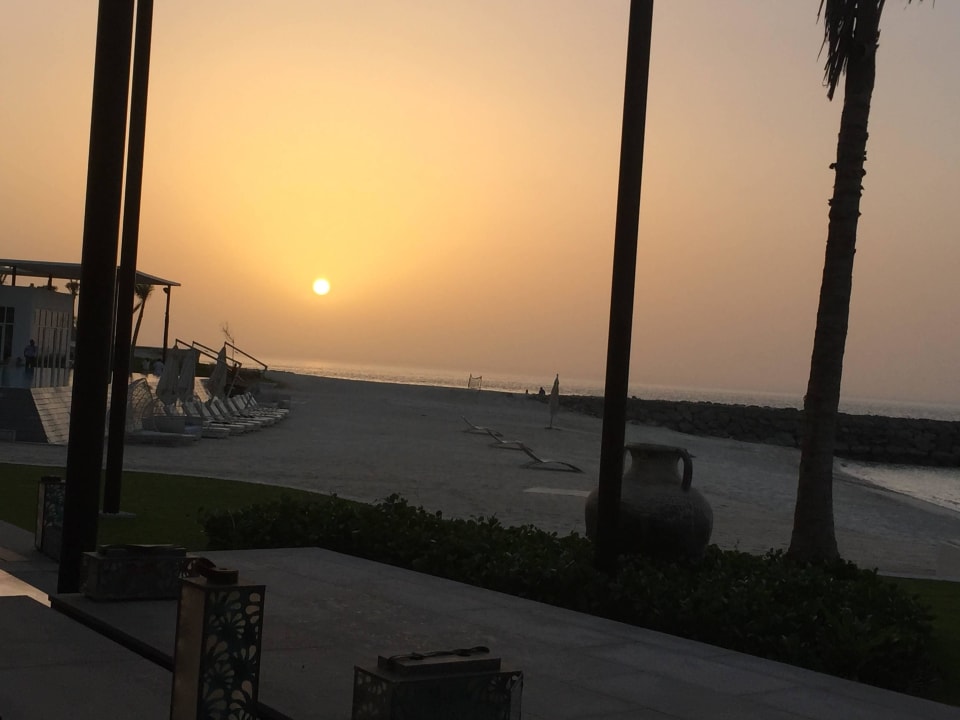 Sonnenuntergang vom Restaurant Nurai Island, Saadiyat  (Im Umbau/Renovierung)