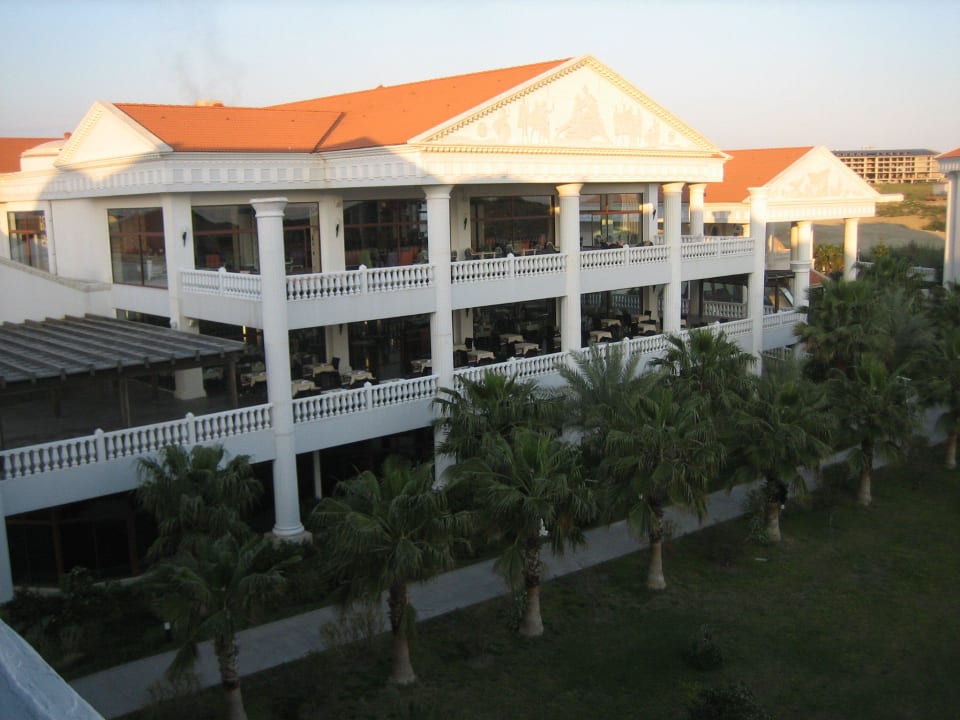 Außenbereich vom Restaurant und der Bar Hotel Defne Kumul Deluxe
