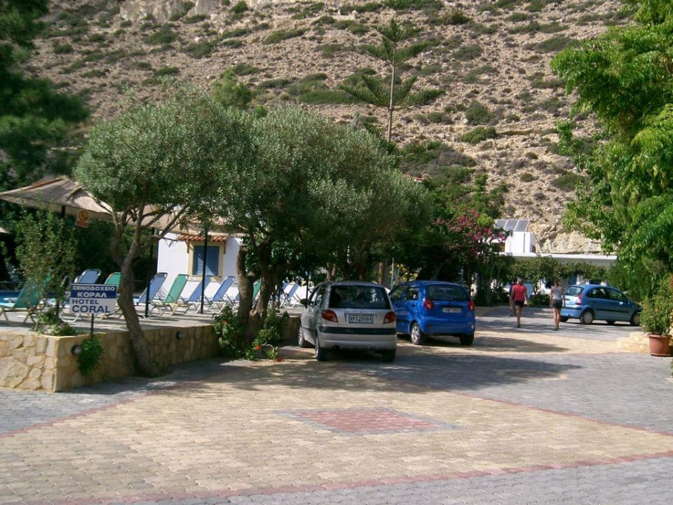 Von vorne Hotel Coral