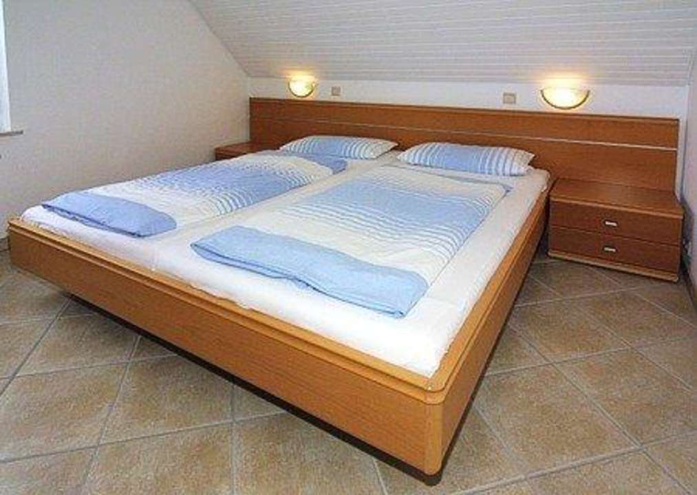 Schlafzimmer, Wohnung "oben rechts" Haus Theresa