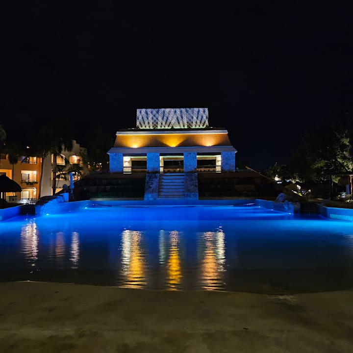 Pool Iberostar Selection Paraiso Maya Suites