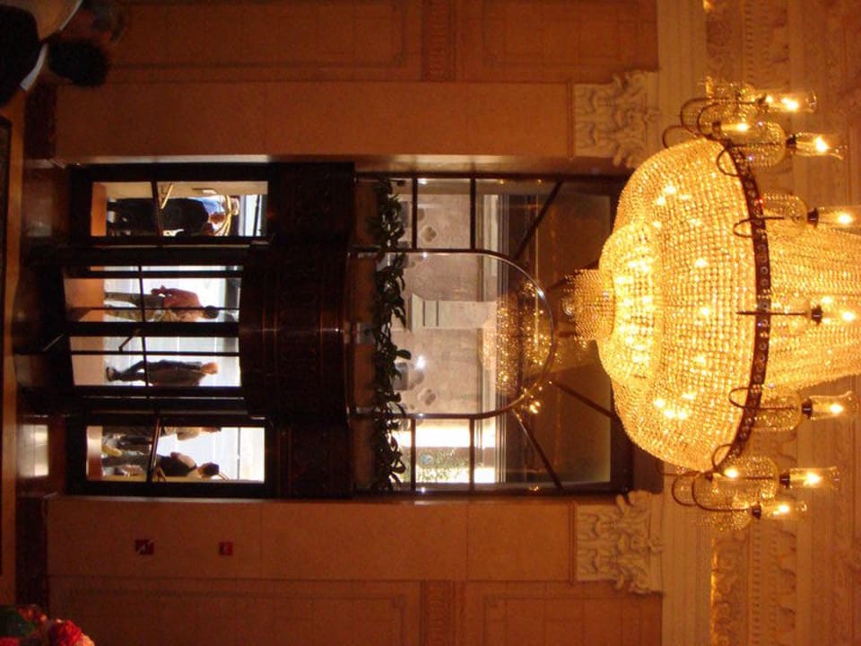 Eingang Hotel The Peninsula