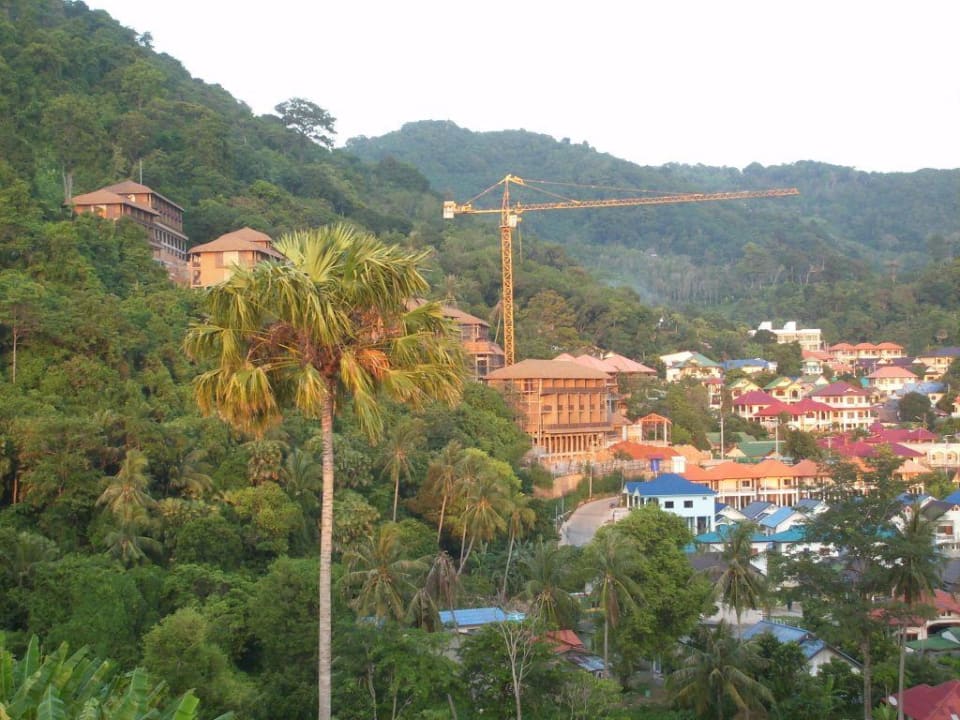 Rege Bautätigkeit Best Western Phuket Ocean Resort