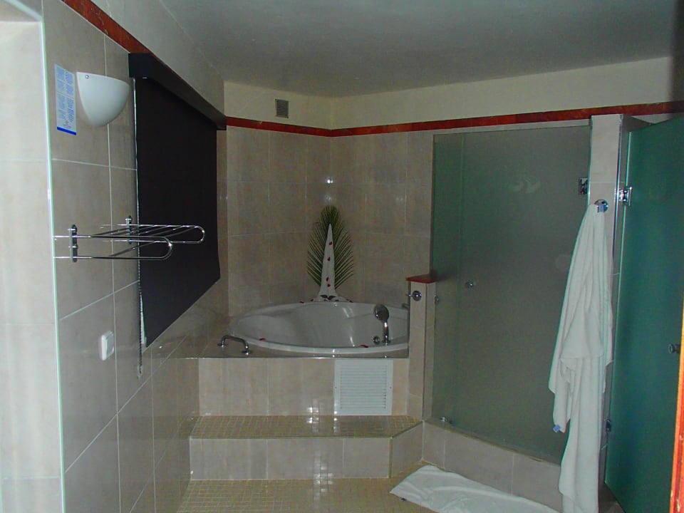 Badezimmer Romance Suite Grand Palladium Select Bávaro Resort & Spa