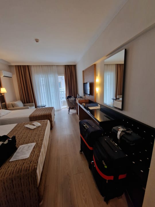 Zimmer Aydinbey Famous Resort