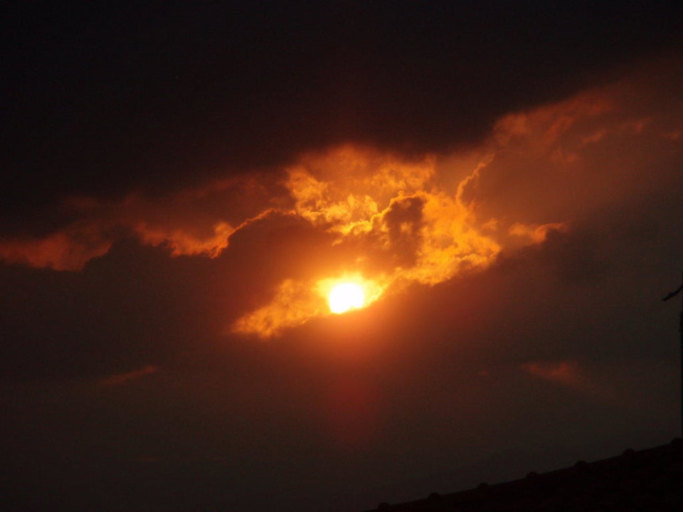 Sonnenaufgang Glaros Beach Hotel