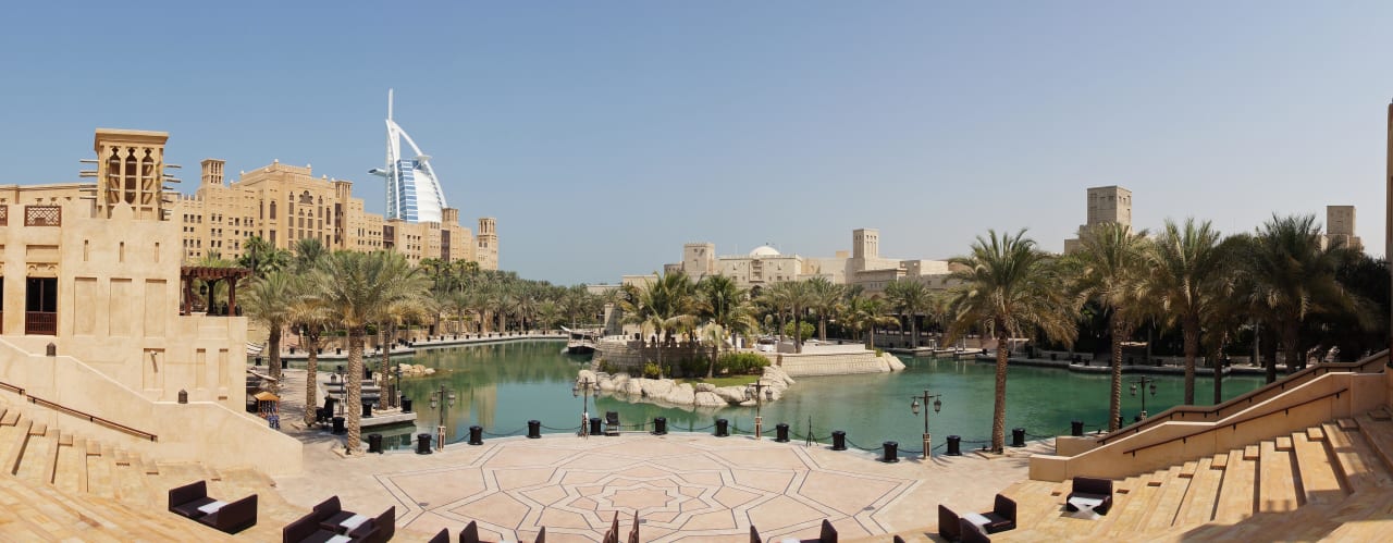 Blick auf den Burj Jumeirah Dar Al Masyaf