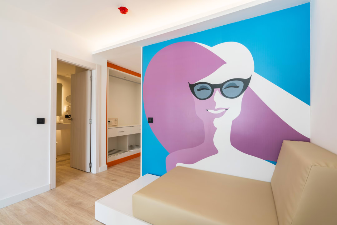 Zimmer THB Naeco Ibiza