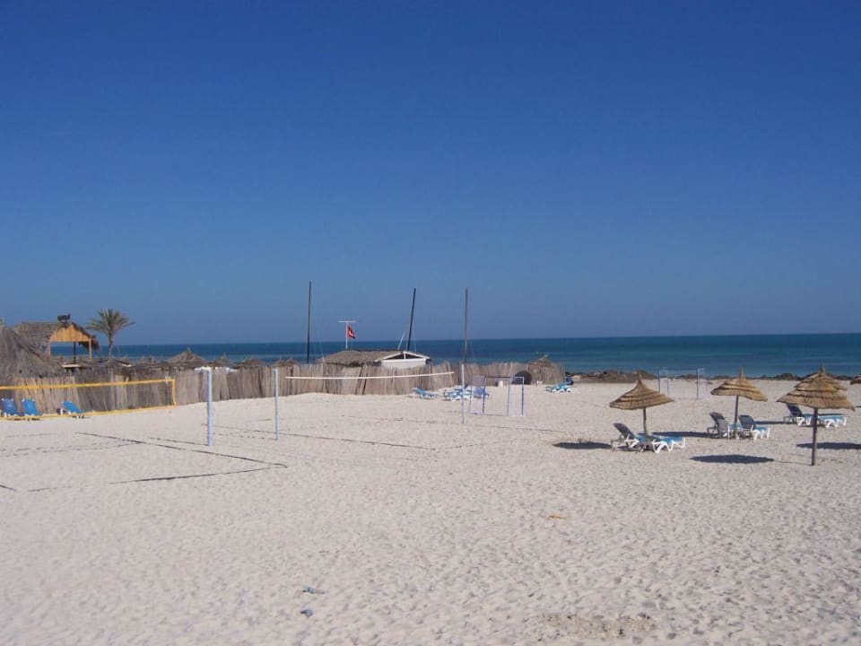 Die Beachvollyball Felder des Hotels Calimera Yati Beach