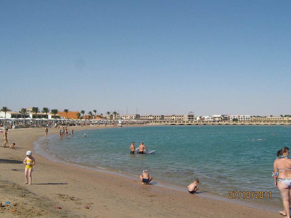 Пляж Pickalbatros Alf Leila Wa Leila Resort - Neverland Hurghada