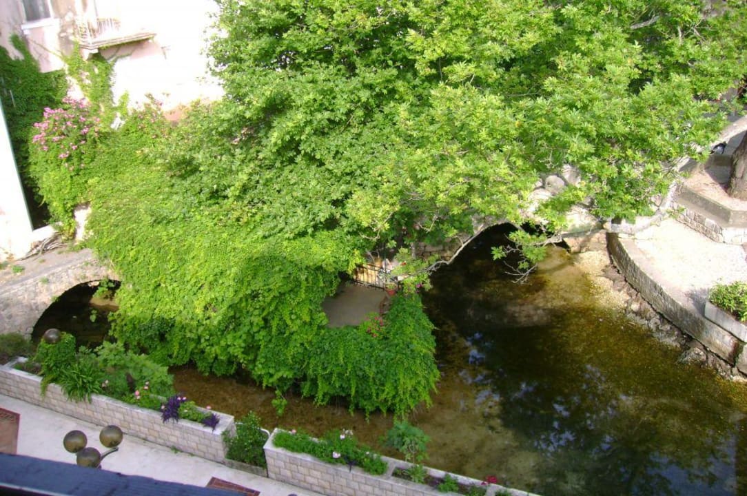 Blick vom Zimmer nach links/vorne Maistra Select Mlini Hotel