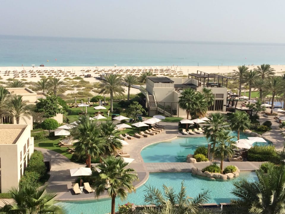 Blick vom Balkon  Park Hyatt Abu Dhabi Hotel and Villas