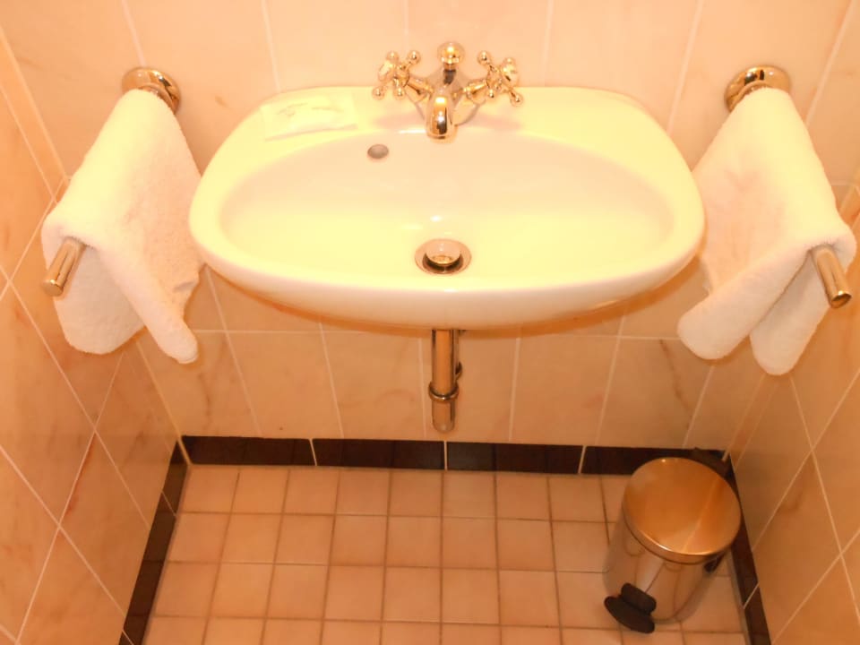 Suite 339 - Gäste-Waschbecken Le Méridien Grand Hotel Nürnberg