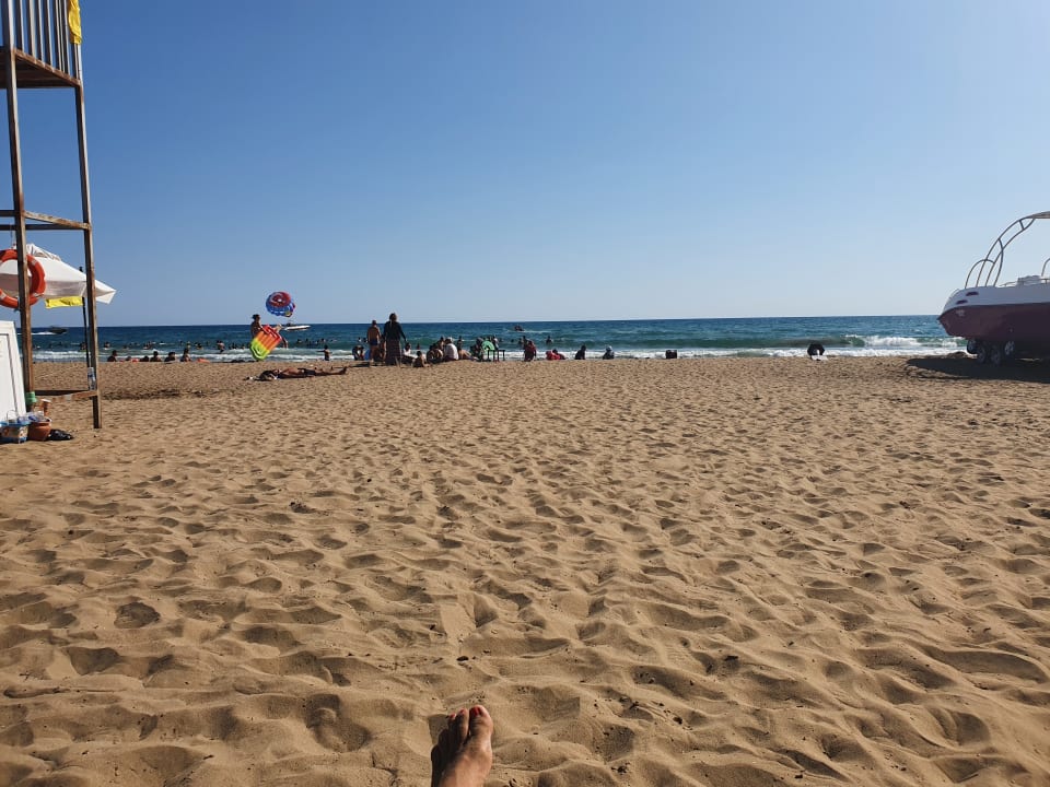 Strand Well Palace Side