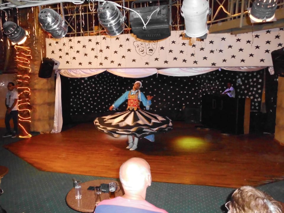 Abendprogramm in der Disco SUNRISE Holidays Resort (Adults Only)