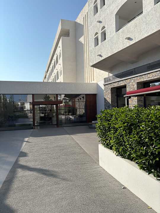 Außenansicht Hotel Petra Mare