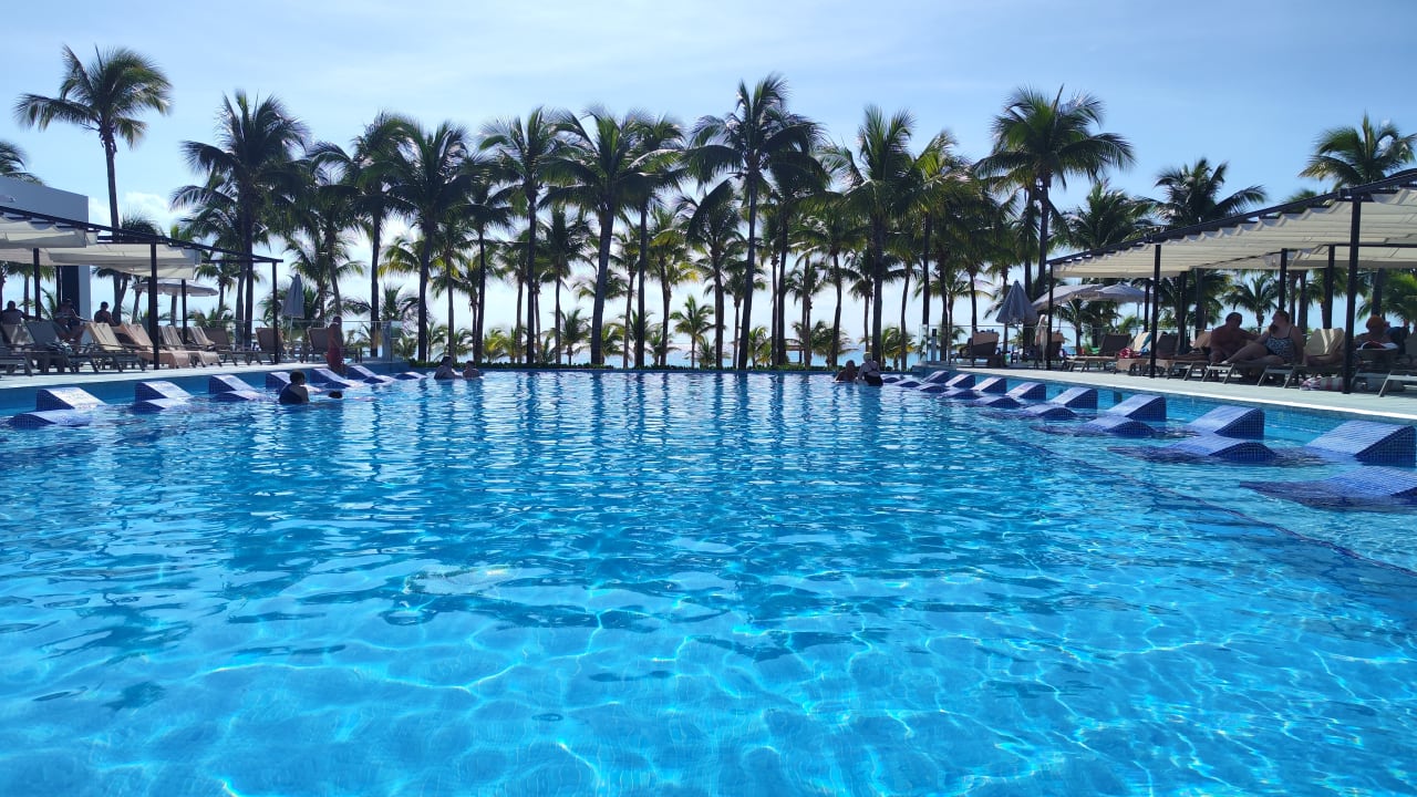 Pool Hotel Riu Palace Riviera Maya