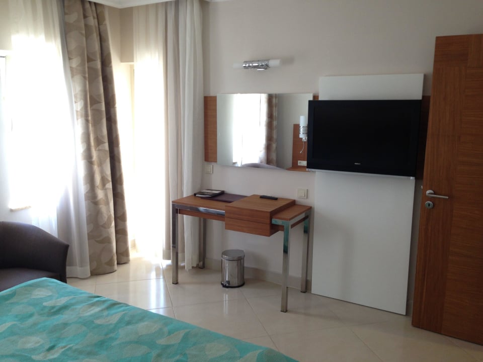 Familienzimmer mit Flat TV Kamelya Aishen Club