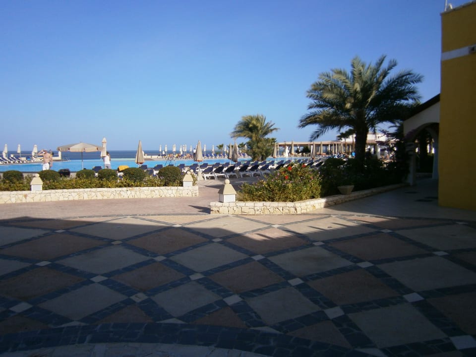 Blick auf den Hauptpool VOI Praia De Chaves Resort