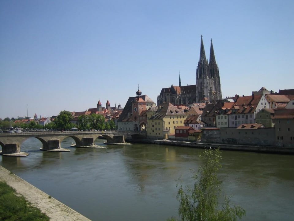 Sorat Insel Hotel, Blick von der Dachterrasse Sorat Insel Hotel Regensburg