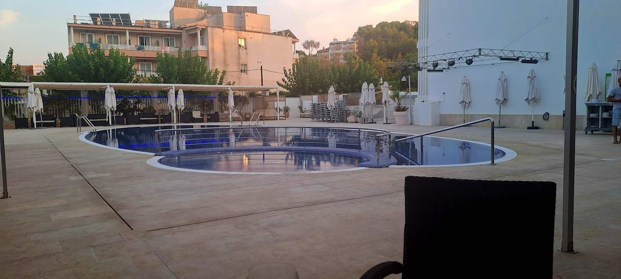 Pool Hotel Aparthotel Paguera Beach