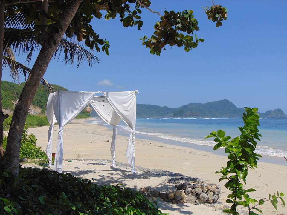 Strand Amber Lombok Beach Resort