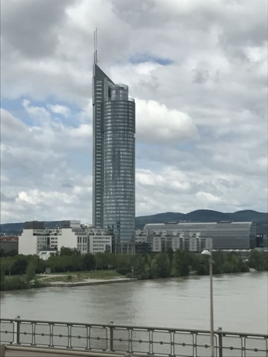 Außenansicht harry's home Wien Millennium Tower