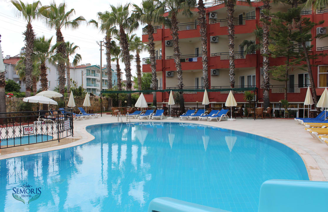 Pool Semoris Hotel
