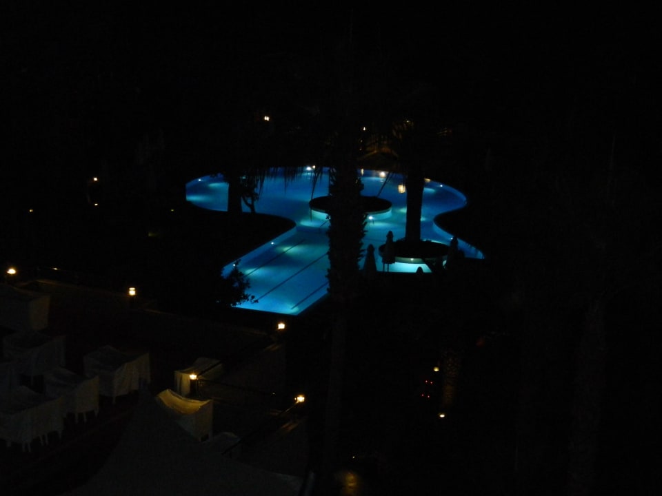 Bei Nacht Hotel Grand Side