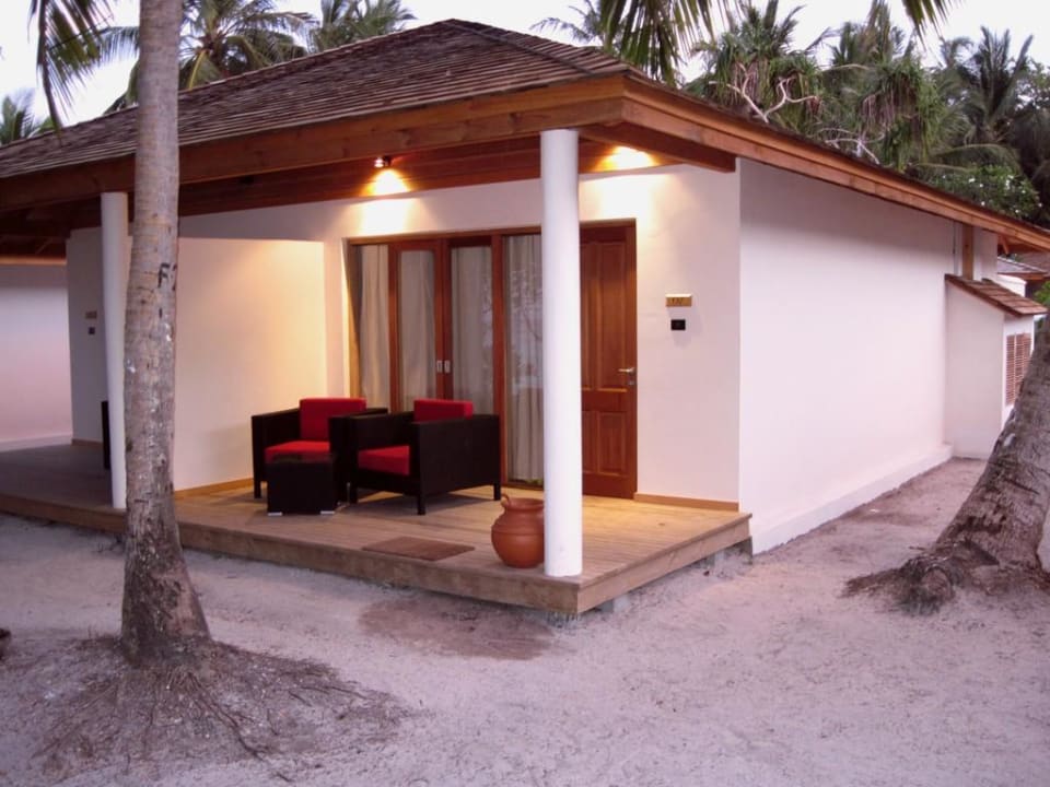 Beachvilla (Doppelbungalow) Vilamendhoo Island Resort & Spa
