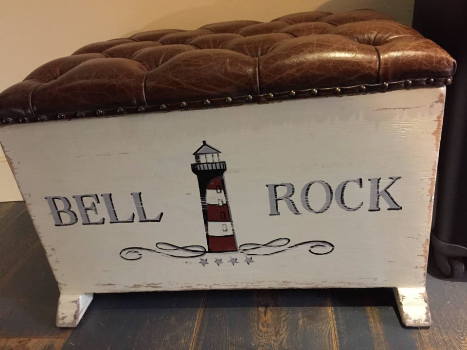 Hocker bzw. Kofferablage Hotel Bell Rock Europa-Park