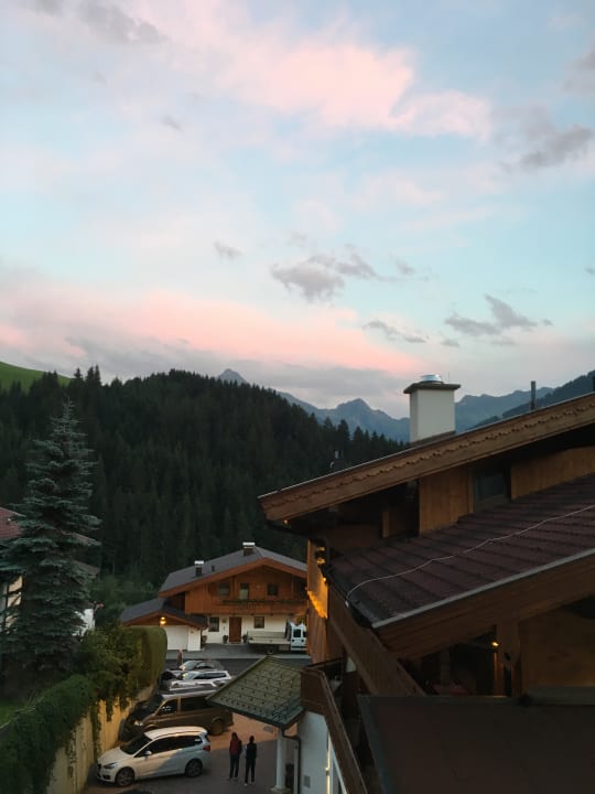 Außenansicht Hotel Alphof Alpbach