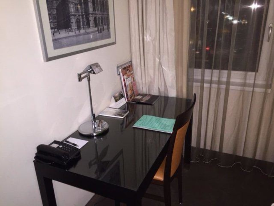 Schreibtisch Flemings Hotel Wien-Stadthalle