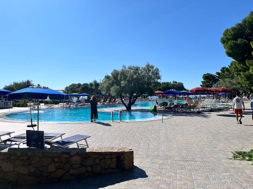 Pool Club Esse Palmasera