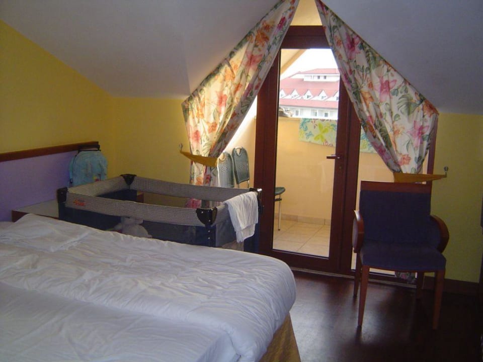 Dachgeschoßzimmer Club Grand Aqua