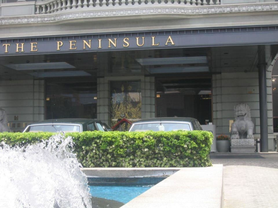 Eingang Hotel The Peninsula