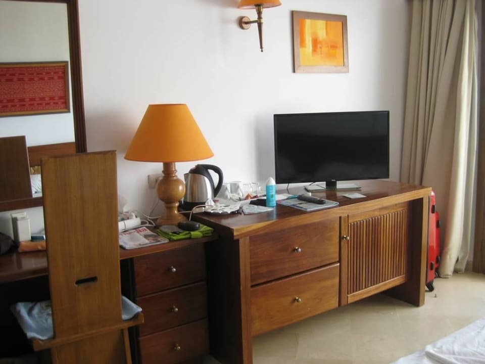 Schreibtisch  The Orangers Beach Resort and Bungalows