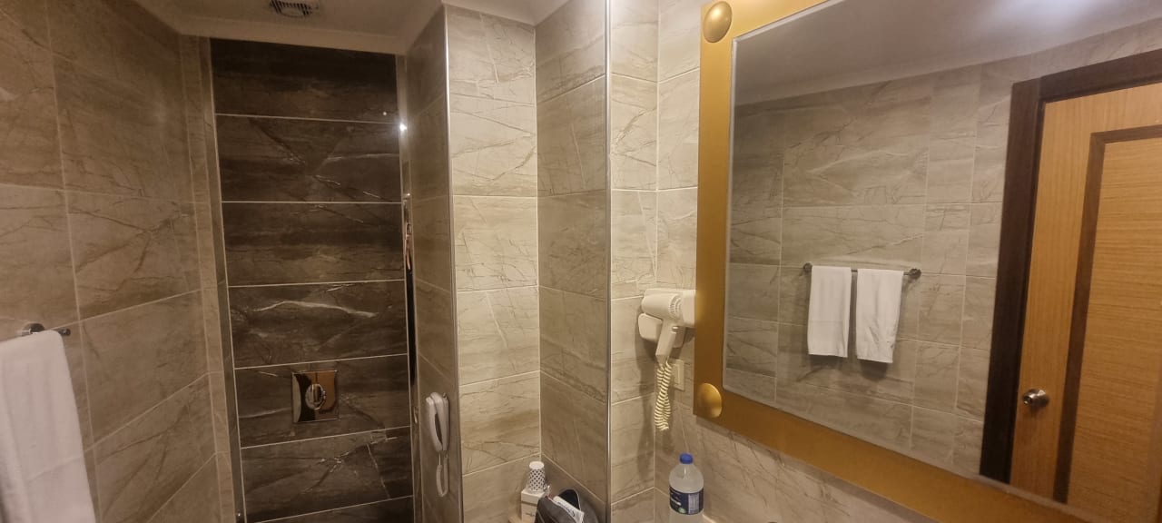 Zimmer Dream World Aqua Hotel