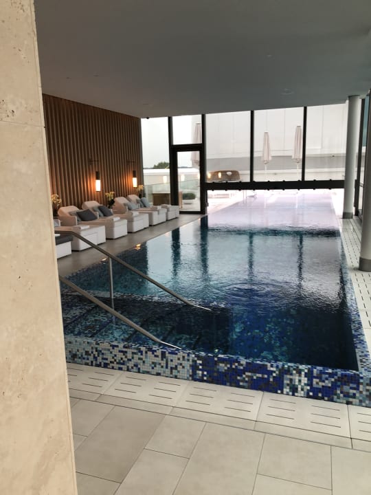 Pool The Fontenay Hamburg