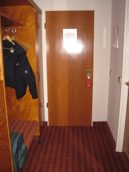 Schrank Dorint Hotel Dresden