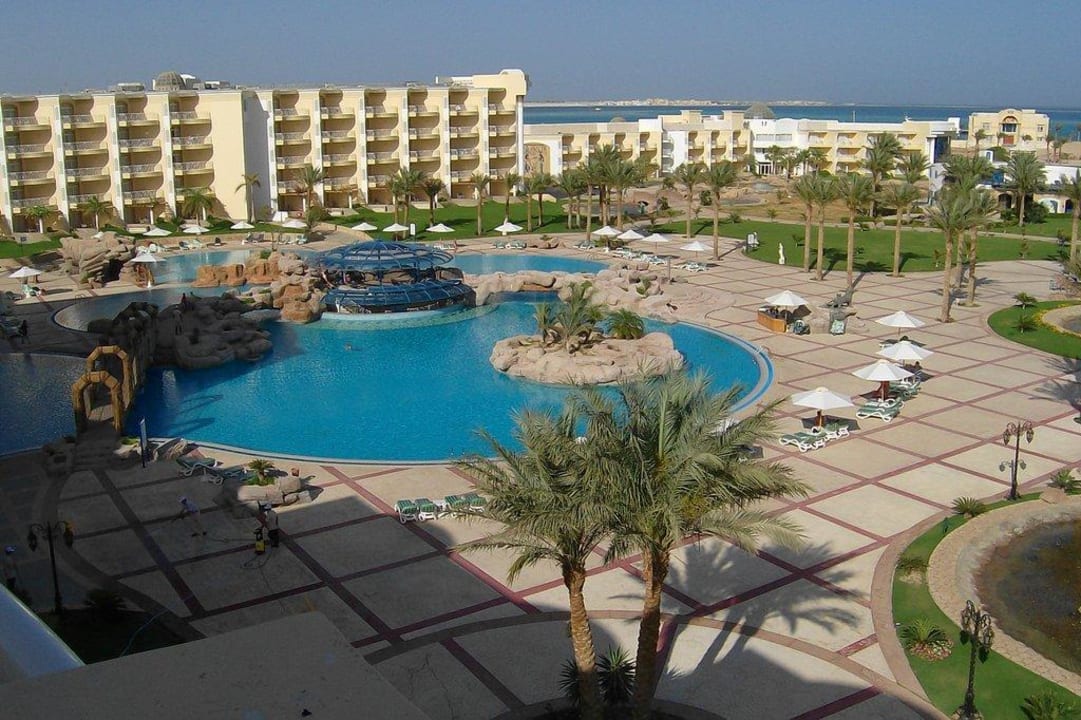 Blick in die Hotelanlage Palm Royale Resort - Soma Bay